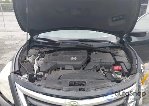 2015 Nissan Altima 2.5/2.5 S/2.5 Sl/2.5 Sv из США, поврежденный, VIN 1N4AL3AP3FC233151